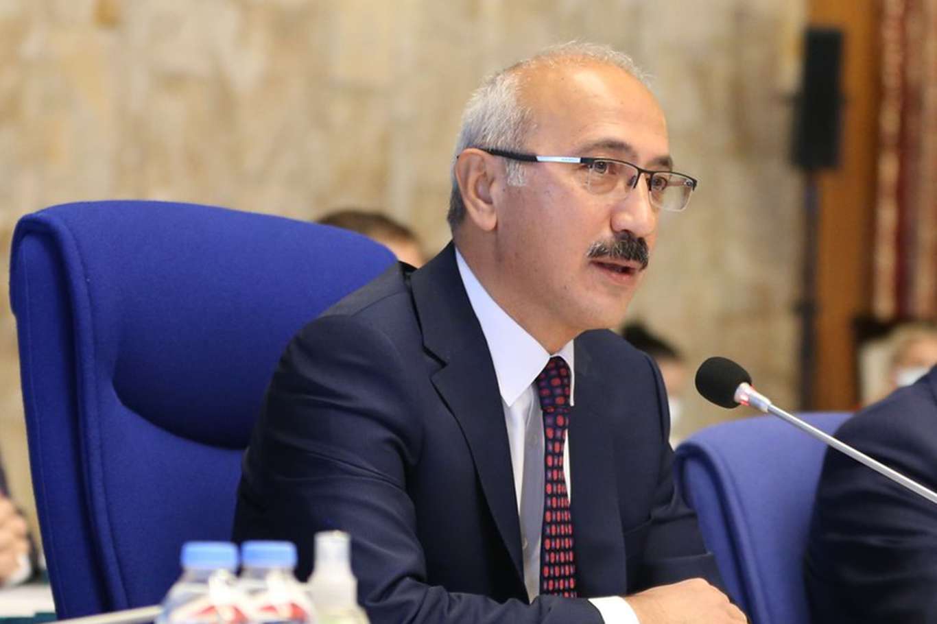 Bakan Elvan: Fiyat istikrarını sağlayama görevi Merkez Bankası'na aittir